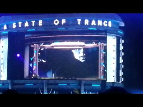 Dash Berlin & Matt Cerf & Shawn Mitiska vs. Shogun - Man On The Skyfire (ASOT600SOF)