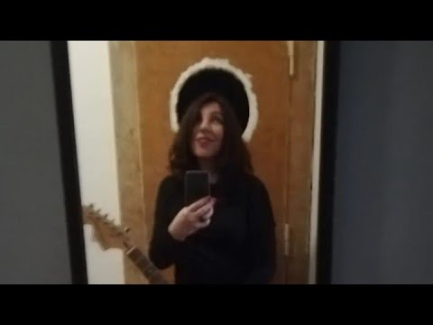 Zuzana Vintrova - American Sh¡t