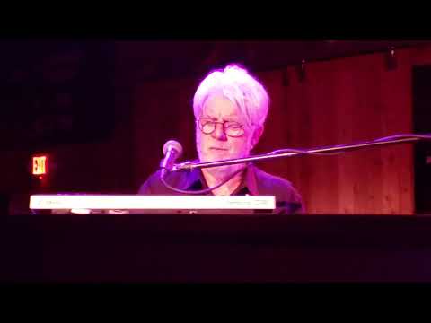 Michael McDonald - I Keep Forgettin'