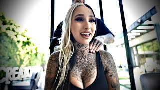 ⭐️ Split Tongue Bri ⭐️ Adult Model gets Chiropractic