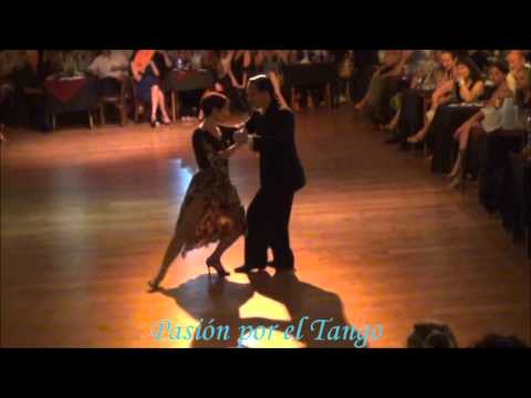 AURORA LUBIZ y JONATHAN SPITEL Bailando el Tango REMOLINO en YIRA YIRA MILONGA