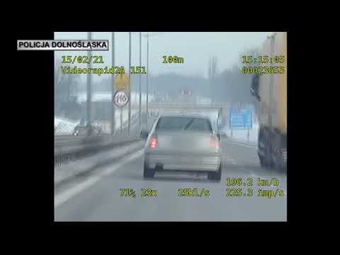 Z kroniki drogówki: pościg za niebezpiecznym kierowcą na autostradzie A4