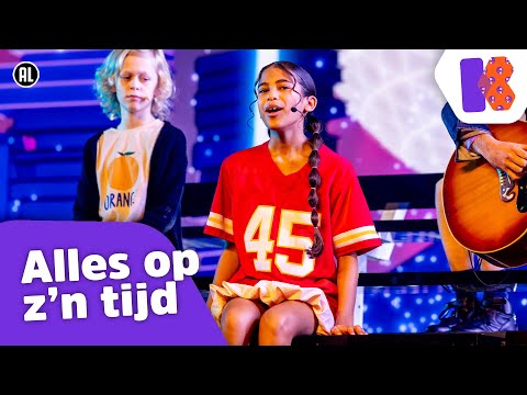 🎵Alles op z'n tijd LIVE bij DE GROTE SHOW - Kinderen voor Kinderen