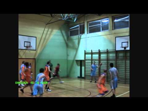 Liga Okręgowa Koszykówki 2010/2011  UKS "DWÓJKA" Kamienica Polska - OSiR Kłobuck  3 kwarta