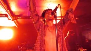 Raury - &quot;Devil&#39;s Whisper&quot; (Live in Boston)