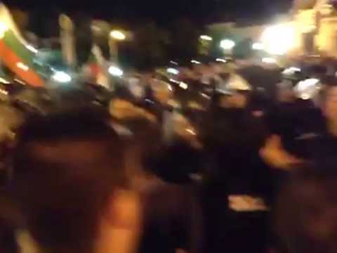 Сблъсъци на 40-ия ден от протестите