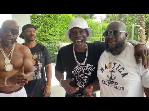 LOU SIMMS  AKA THE FOUNDER OF DA LYNCH MOB, OG DANIEL & JERRY WOO, CHOP IT UP POOL SIDE IN MIAMI