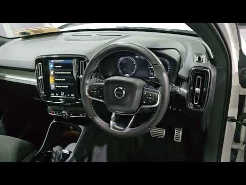 Volvo XC40 T4 R-DESIGN (PAN ROOF / MEGA SPEC) AUTO - Image 2