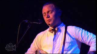 C.W. Stoneking - Intro to Brave Son Of America (Live in Sydney) | Moshcam