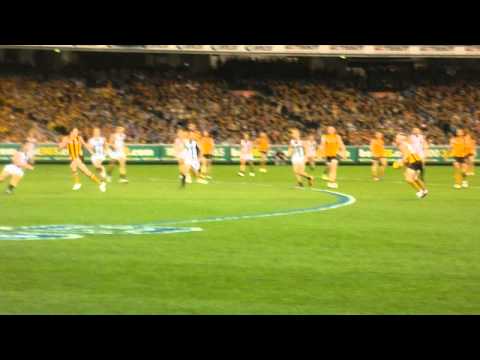 2012 - AFL Qualifying Final 1 Hawthorn v Collingwood - Smith Shot at Goal.