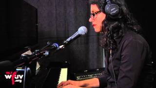 Lucy Kaplansky - "Sleep Well" (Live at WFUV)