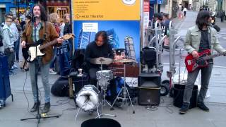 London street band Santos on Mars play &#39;Whiskey In The Jar&#39; (Thin Lizzy)