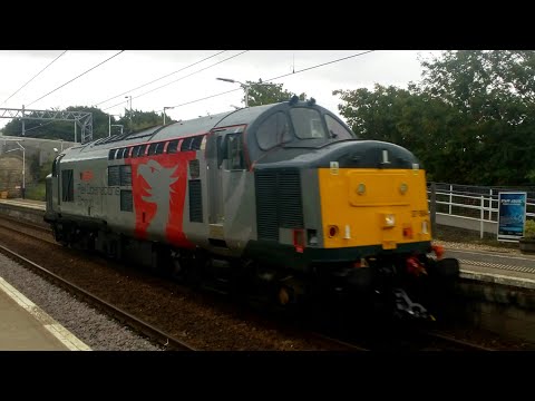 ROG 37884 thrashes past Stepps with a 2 tone on the 0T05 Mossend Loco Holding Sdgs to Glasgow Works