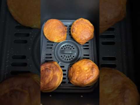 Quick & Easy: Let’s Make Biscuits In The Air Fryer #youtubeshorts