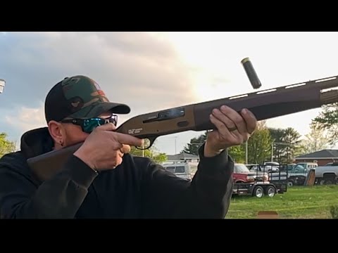 Gforce GF1 Refuge 12ga quick review. Clay shooting. Mossberg silver reserve 12ga