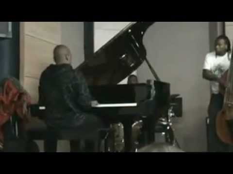 YAKHAL' INKOMO by Just friends