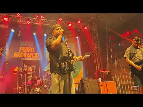 INJÚRIA HARDCORE - Ao Vivo No Pelô Rock