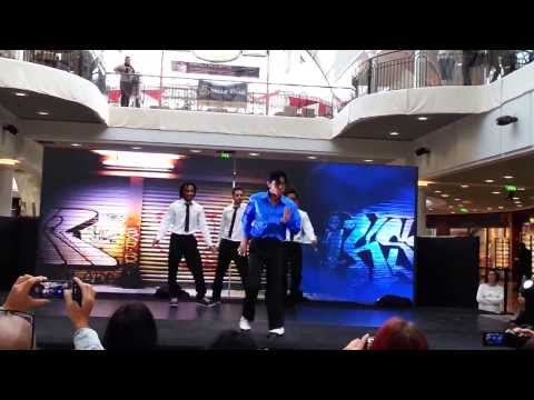 Christopher Gasper preforming Smooth criminal, Dangerous & The way you make me feel.