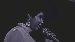 Aretha Franklin & Royal Philharmonic Orchestra - (You Make Me Feel Like A) Natural Woman video