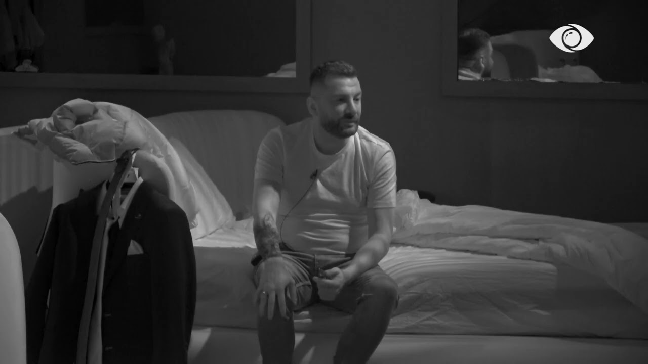 “Më ngacmoni, tani mbajeni”/ Vserlo-banorëve: Hajde më përkëdhelni pak, sikurse bëni me Gjestin