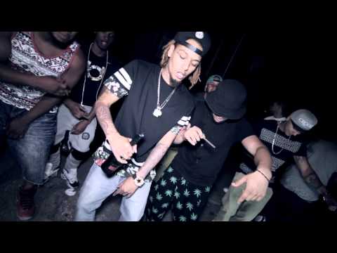 Yungbosstrip - CommasNDesigna Ft Shquaad (VGI)