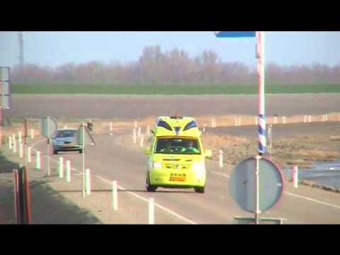P 1 Patientenvervoer + aankomst ambulance 02-113 Leeuwarden