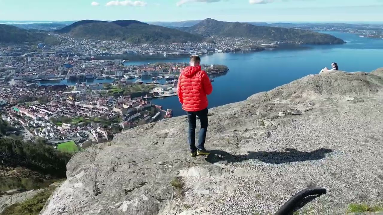 Glide over Stoltzekleiven for a bird’s-eye perspective of its surroundings and skyline.