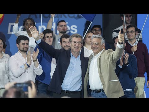 Feijóo, clausura el mitin de cierre de campaña del PP del País Vasco junto a Javier de Andrés, la presidenta del PP de Guipúzcoa, Muriel Larrea, y la secretaria general del País Vasco, Esther Martínez.