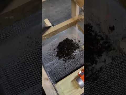 shaker vibrating sifter screen for worms, castings and cocoons.