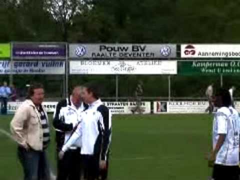 kampioenen zonder status VEENDAM  B1  ongeslagen kampioen