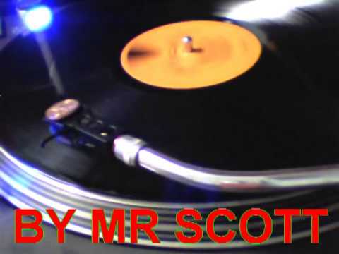 Frankie Knuckles ft Roberta Gilliam - Workout 1991 ( Virgin records )