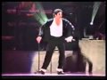 michael jackson and his most famous dance 