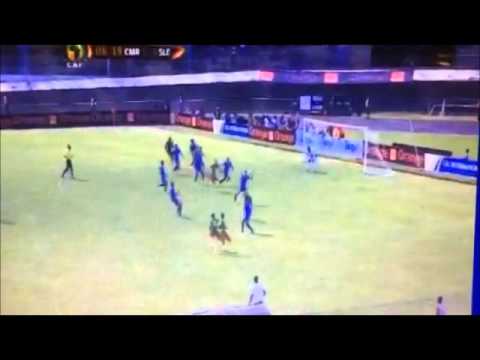 Gol de M'Bia, con Camerún, ante Sierra Leona.