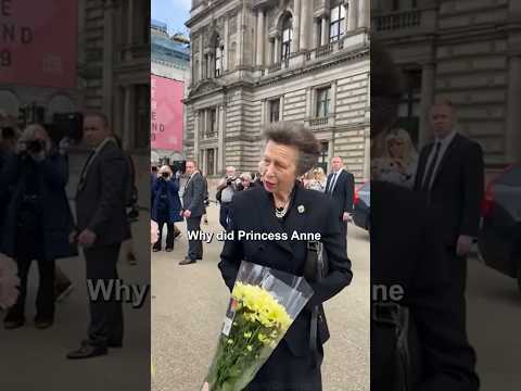 Why Princess Anne won't raise her hands to fans #royal #royalfamily #queenelizabeth #princessanne