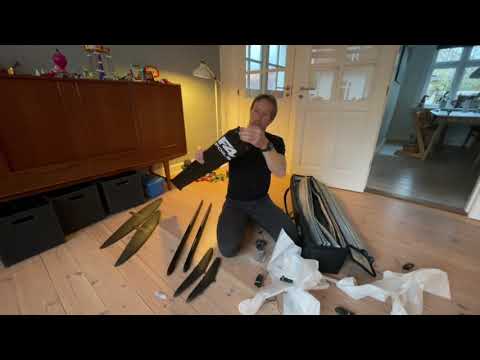 Unboxing F4 slalom bundle and comparing with the Starboard IQ-foil