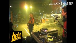 Download lagu KOBE BAND live ' Rock Makin Tinggi ' mp3 Download lagu KOBE BAND live ' Rock Makin Tinggi ' mp3