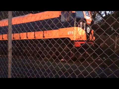 Irish Rail 071 class locomotive number 071 at Drogheda with Tara Mines (18/12/16)