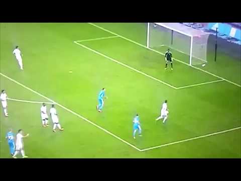 Steve Mandanda NUTMEG SKILL against Domzale | Marseille vs Domzale 3-0