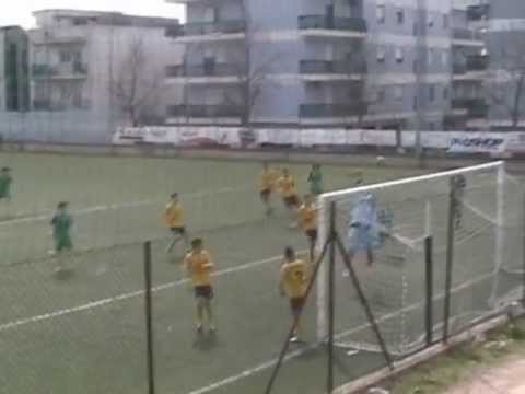 Real Grottaglie 2-4 Virtus Grottaglie 17/03/2013