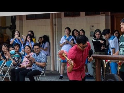 Mega Clique Performance ( grade 11 and 12 ) at the opening of St Louis Futsam Competition “ Fierce “