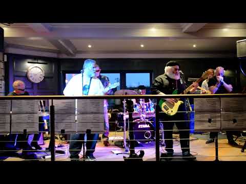 Junkyard Dogs - Flip, Flop & Fly Cover