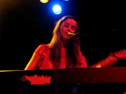 4/15 Holly Miranda - No One Can See Me (Yoko Ono Cover) @ Bowery Ballroom, NYC 5/26/10