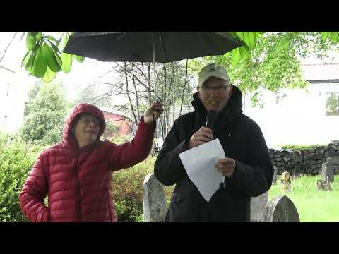 Vandring på Vik kyrkjegard - Marie R. Vatø