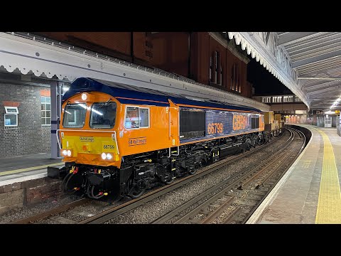 Freshly painted GBRf 66799 & 66708 depart Tunbridge Wells working 3Y03 - 11/2/22