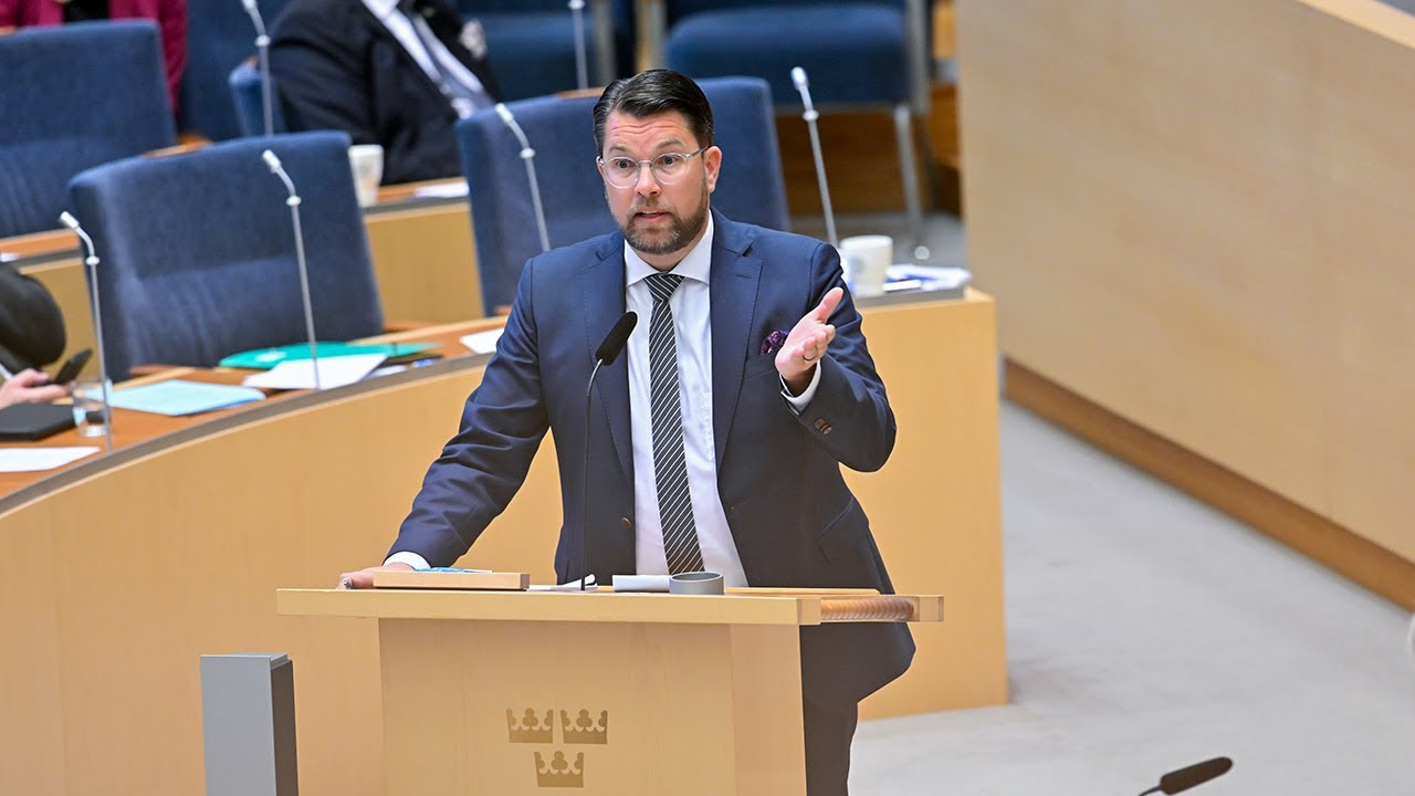 "Sinnessjukt" – Jimmie Åkesson i debatt mot Miljöpartiets Daniel Helldén