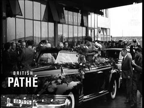 Space Woman's Triumphant Visit To Prague (1963)