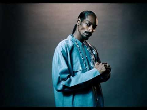 Videoclip de Gangsta Luv (Mayer Hawthorne G-Mix) — Snoop Dogg