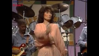 Loretta Lynn - They don&#39;t make &#39;em like my Daddy Anymore 1981