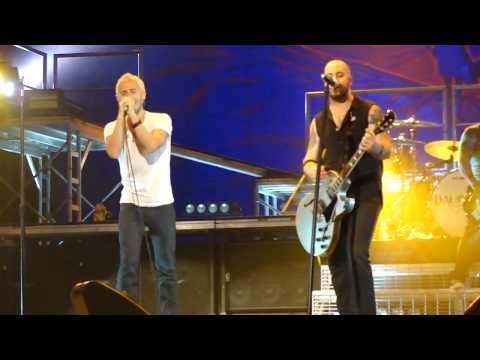 "Home" ~ Daughtry with Jason Wade (Grand Rapids, 5/28/2010)