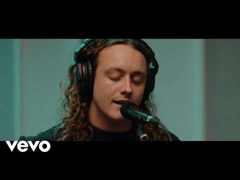 Thumbnail for While I'm In The Wind video